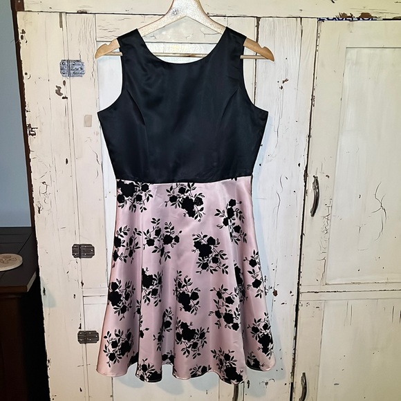Rare Editions Other - Rare Editions girl’s pink and black dress